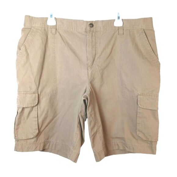 FIELD & STREAM Khaki Cargo Shorts Men’s Size 40 Outdoor Hiking Utility Pockets - Picture 1 of 6